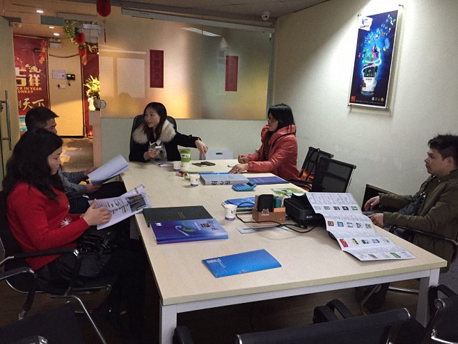 陽光客戶到訪友情漆