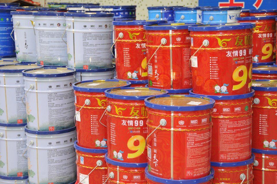 參觀廠區(qū)，增強合作信心