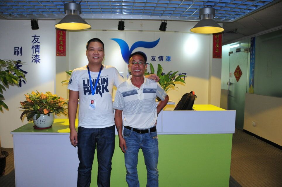 友情漆誠意待客，共謀合作發展