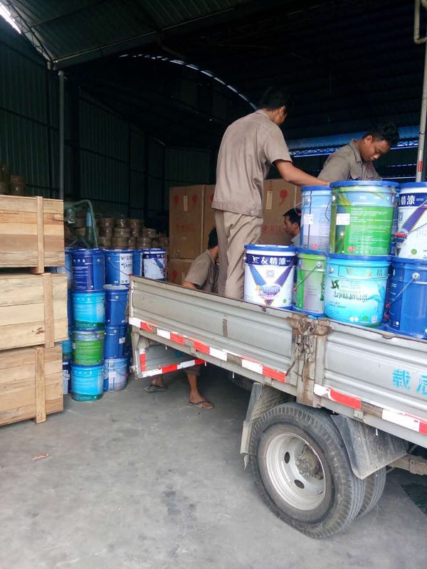 服務客戶，友情漆樣樣做足100分